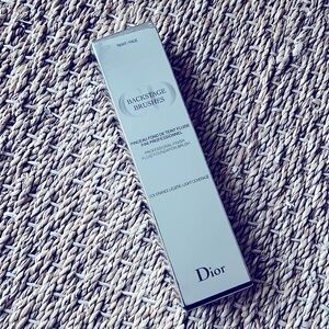 Dior make up brush professional finish fluid foundation brush NWOT